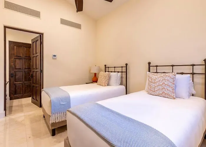 Apartment 3bd Golf Front Club And Hot Tub In Plc *