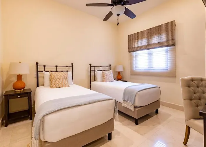 3bd Golf Front Club And Hot Tub In Plc *
